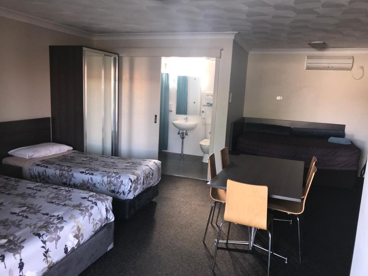 Narellan Motor Inn מראה חיצוני תמונה