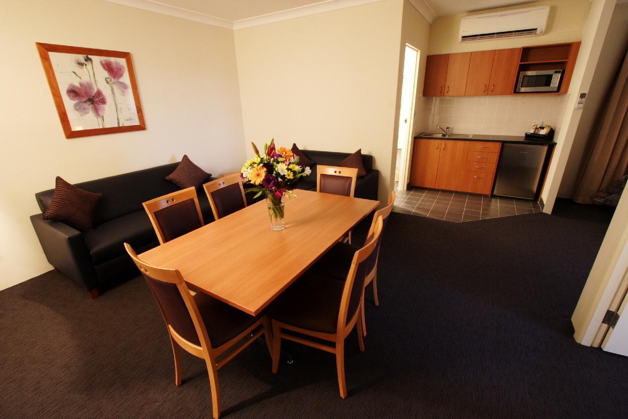 Narellan Motor Inn מראה חיצוני תמונה