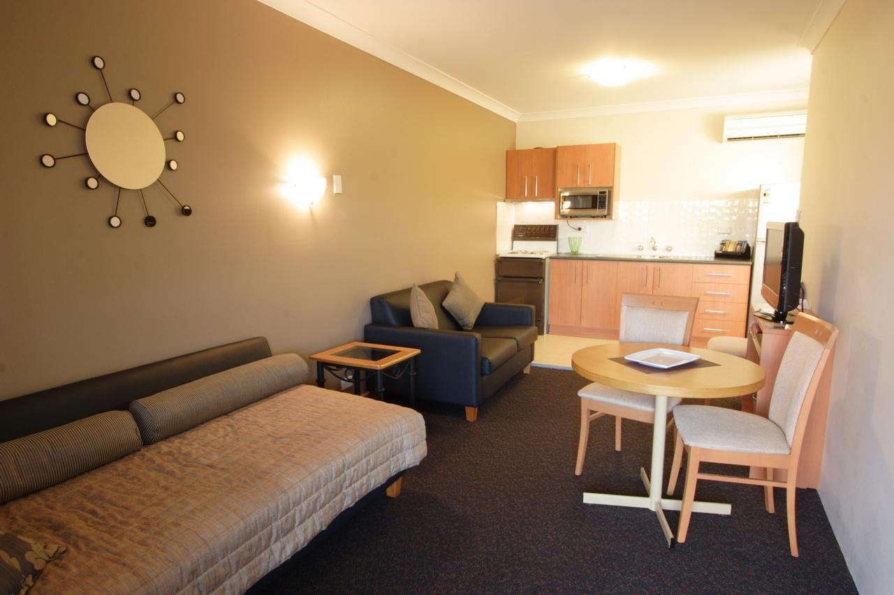 Narellan Motor Inn מראה חיצוני תמונה