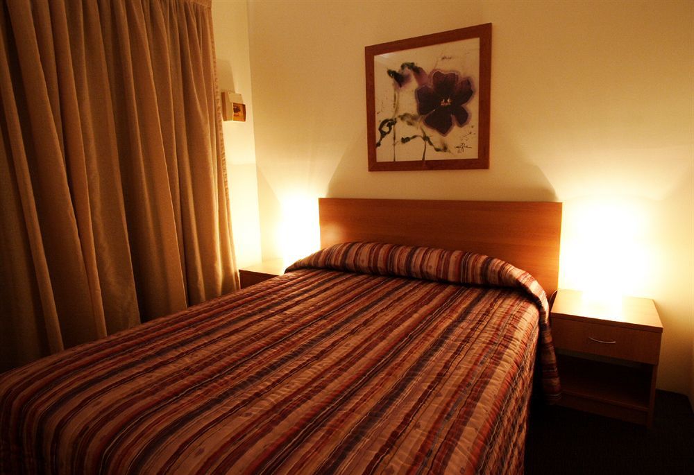 Narellan Motor Inn מראה חיצוני תמונה