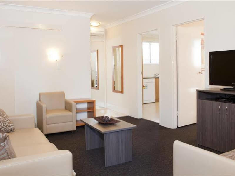 Narellan Motor Inn מראה חיצוני תמונה