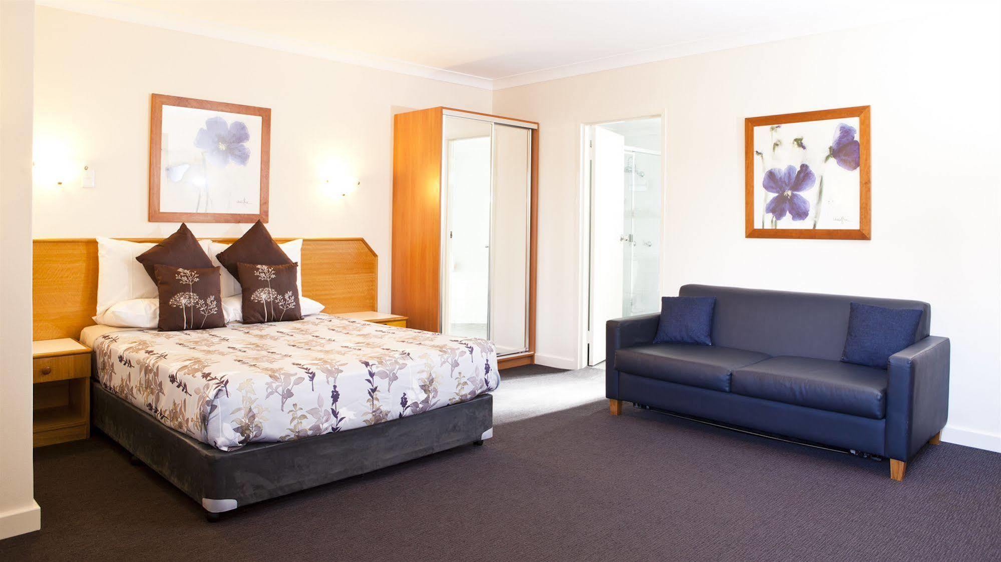 Narellan Motor Inn מראה חיצוני תמונה