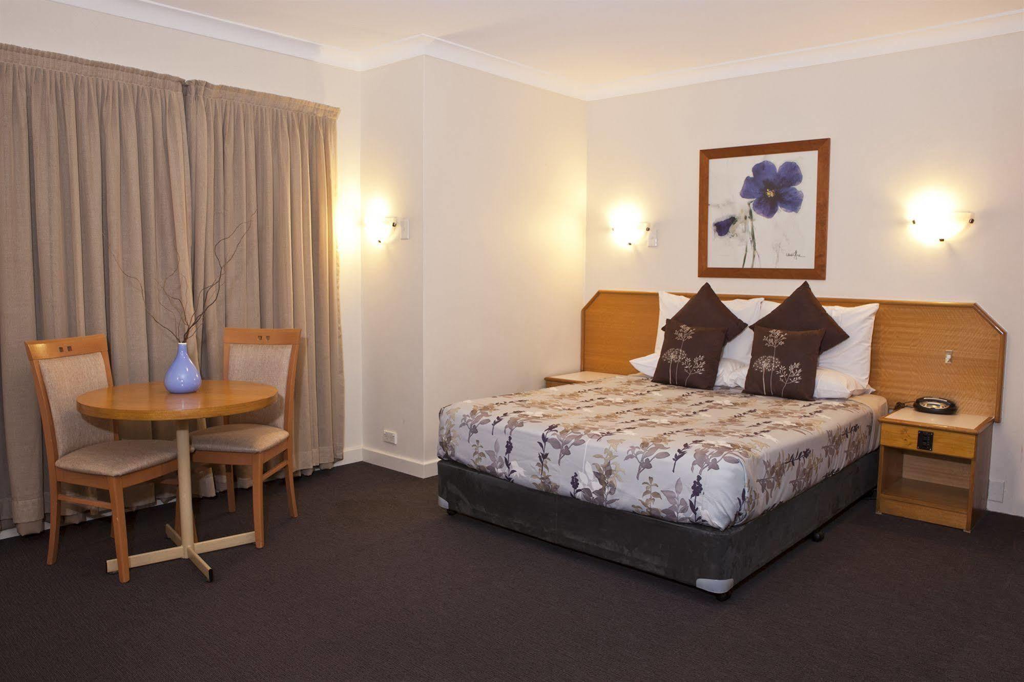 Narellan Motor Inn מראה חיצוני תמונה